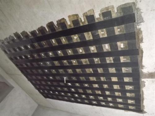 乌恰楼板加固